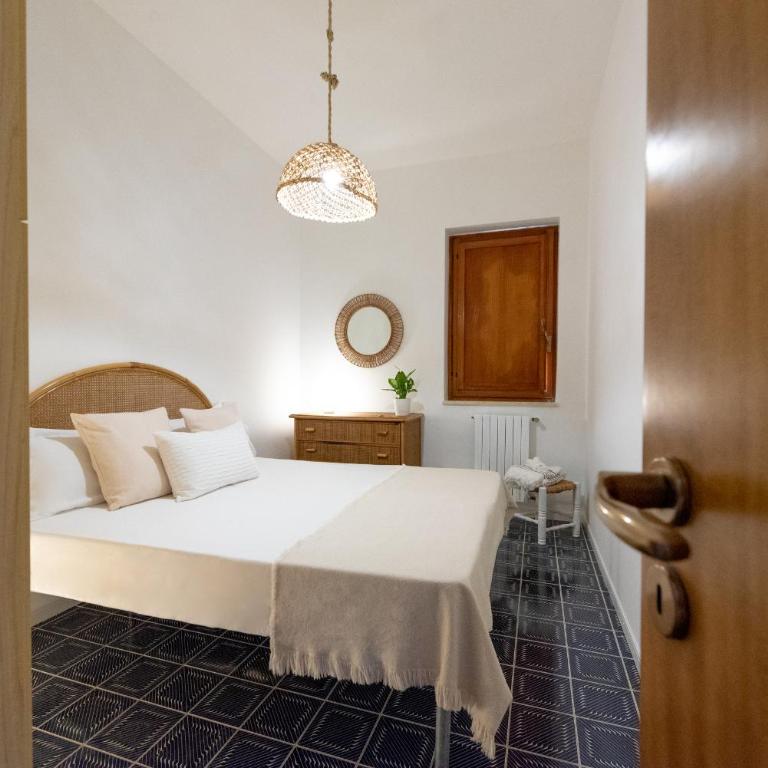 Maria Beach House - 2min walk to the beach - rooftop terrace with sea view - Vacation Home - 11