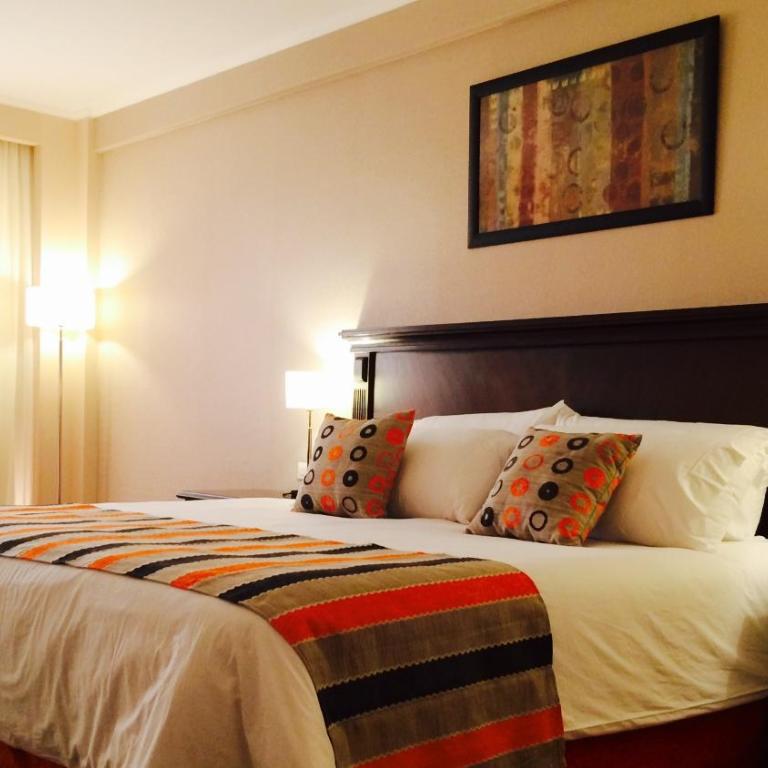 Carnaval Hotel Casino - Habitación con cama extragrande. - 5