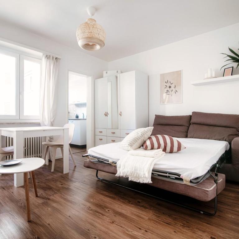 Locarno City Apartments by Quokka 360 - Central Stay in Piazza Grande - Estudio Deluxe - 4