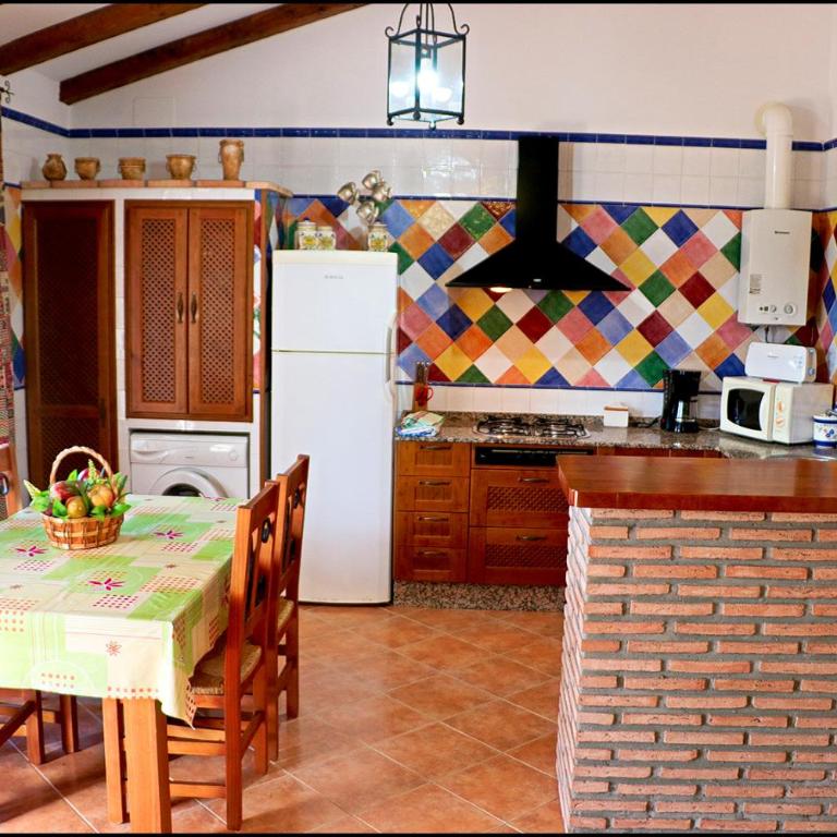 Chalet con piscina privada - Casa - 7