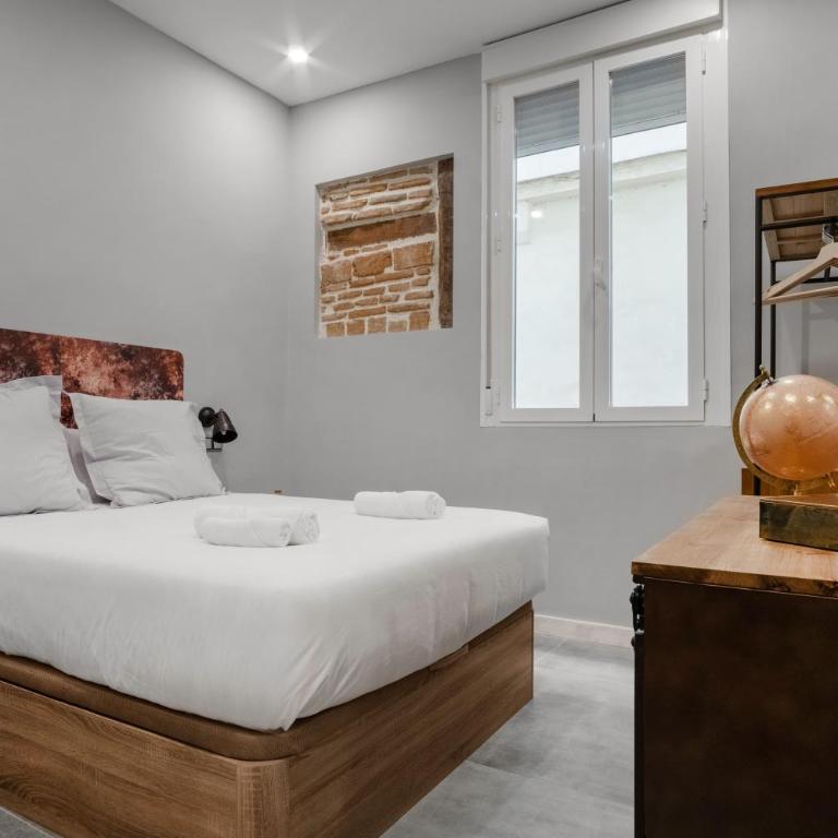 Royal Palace II - Two-Bedroom Apartment - 3