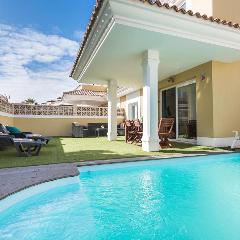 Home2Book Villa Fiona Private Pool & Wifi - Villa de 3 dormitorios - 1