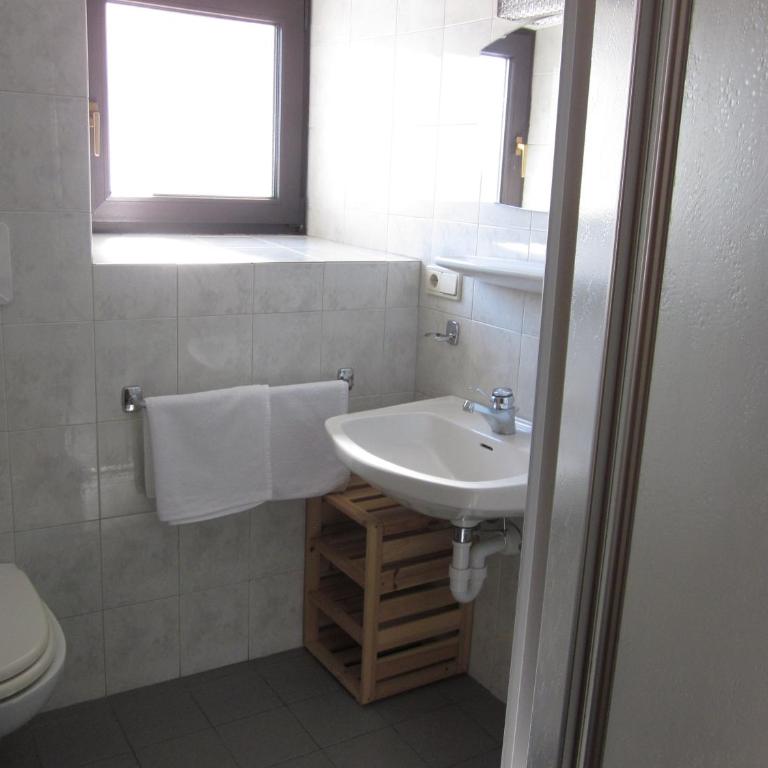 Gasthof zum Roessl - Appartement avec Balcon - 5
