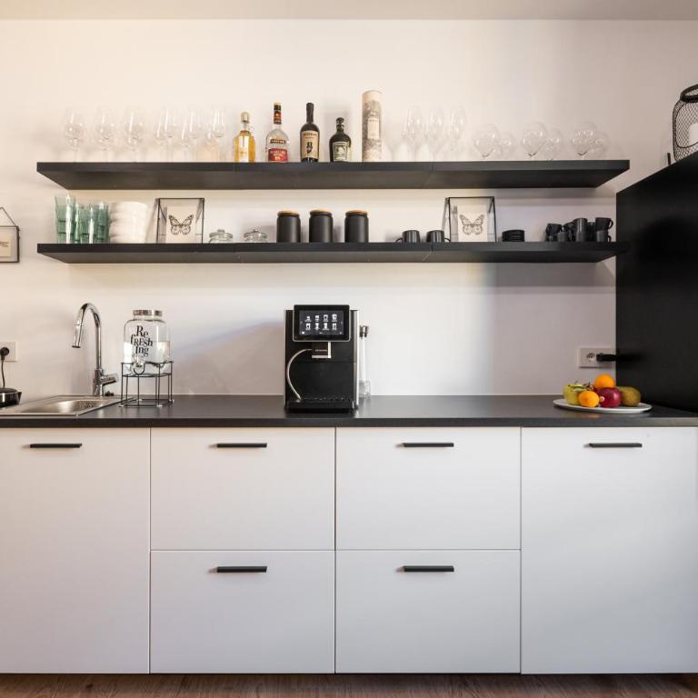 Guesthouse diWINE - Camera Matrimoniale con Bagno Privato - 8