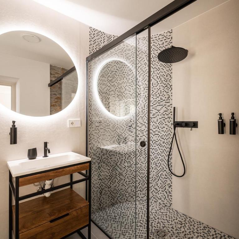 Guesthouse diWINE - Camera Matrimoniale con Bagno Privato - 9