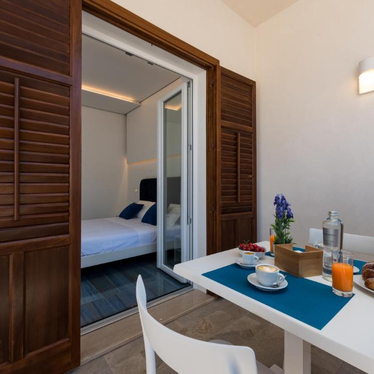 Le Maree Comfort Rooms - Camera Matrimoniale con Balcone - 9