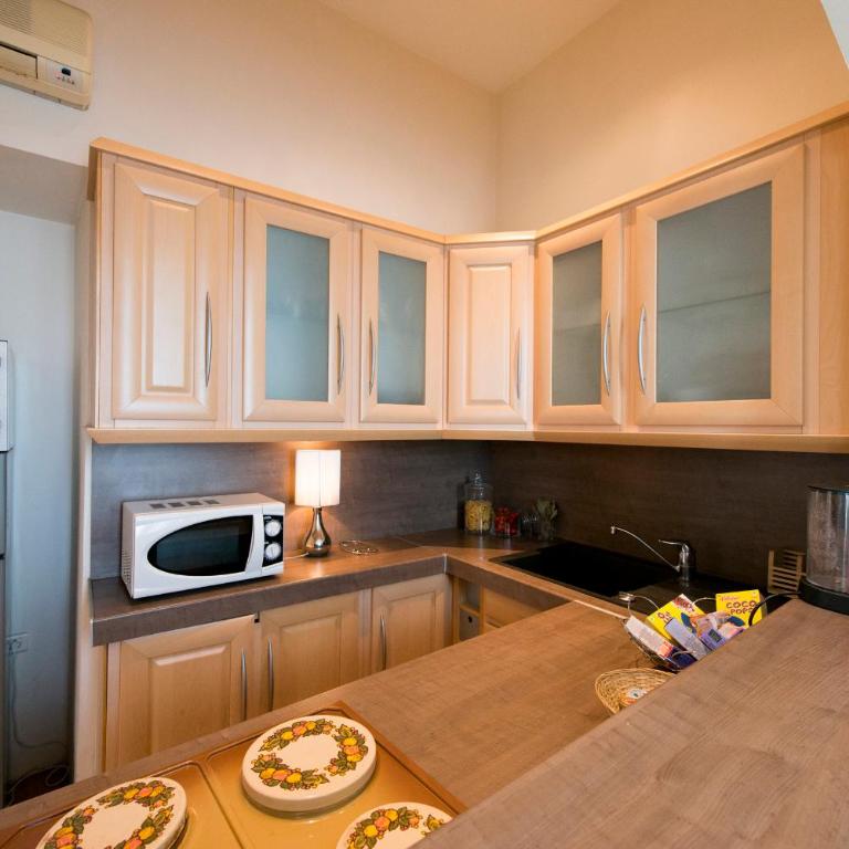 Aston - Appartement Centre Ville Massena - Appartement 2 Chambres avec Balcon - 8