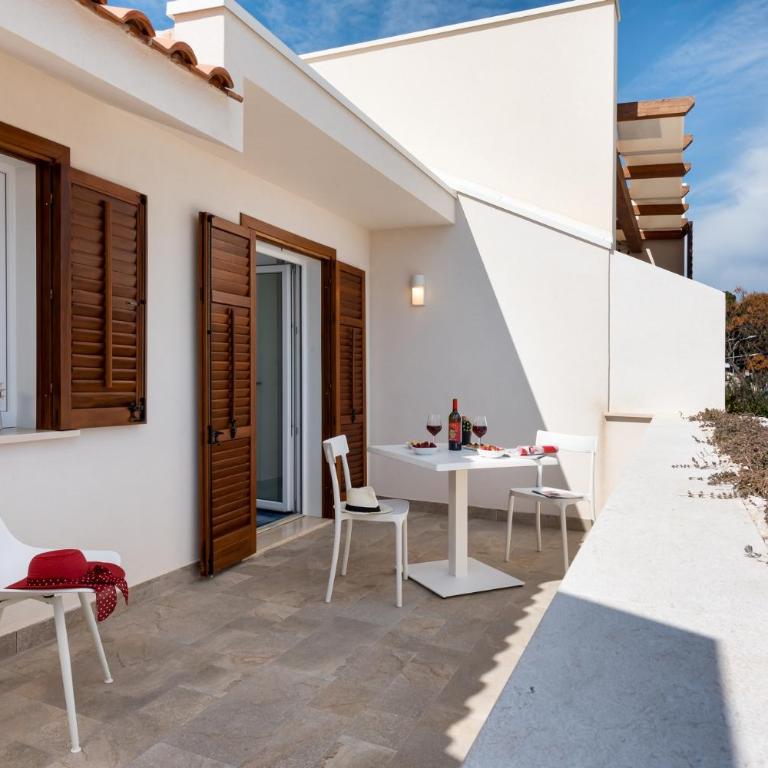 Le Maree Comfort Rooms - Camera Matrimoniale con Vista Mare - 5