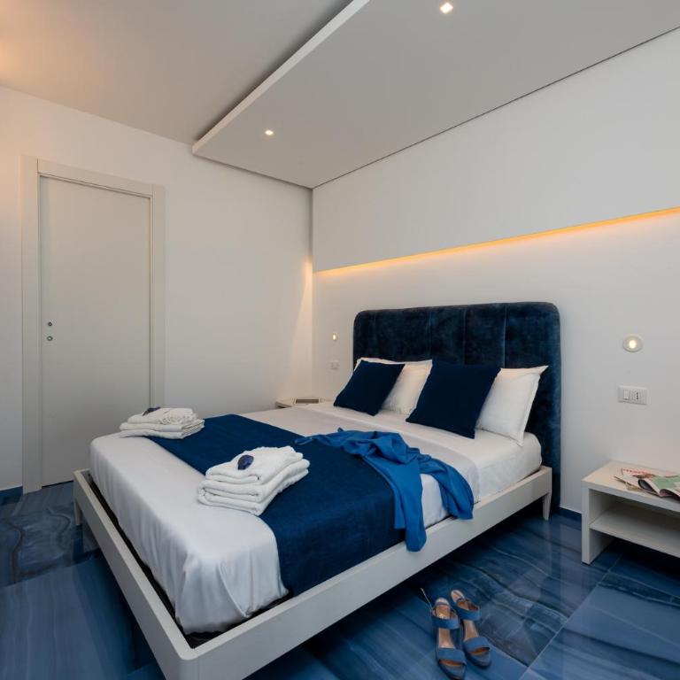 Le Maree Comfort Rooms - Camera Matrimoniale con Vista Mare - 3