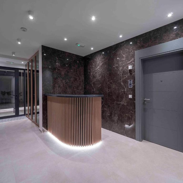Modern Two Bedroom Apartment with Partial Sea View, Pool and Parking - Two-Bedroom Apartment - 36