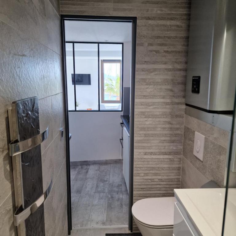 Sanaritz - Deluxe Studio with Sea View - 1
