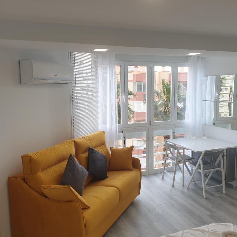 Estudio Amalfi - Estudio con cama extragrande y sofá cama - 18