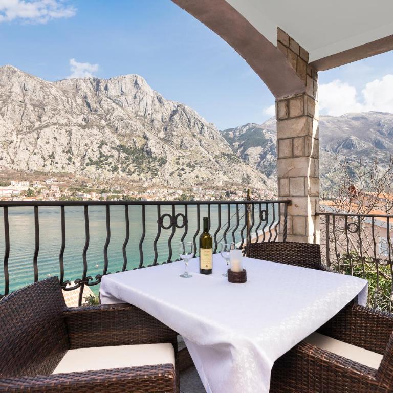 Apartments Vuković - Studio with Sea View - 24