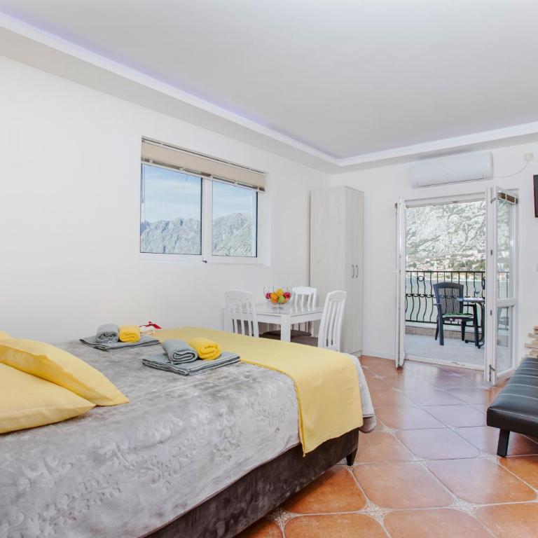 Apartments Vuković - Studio with Sea View - 3