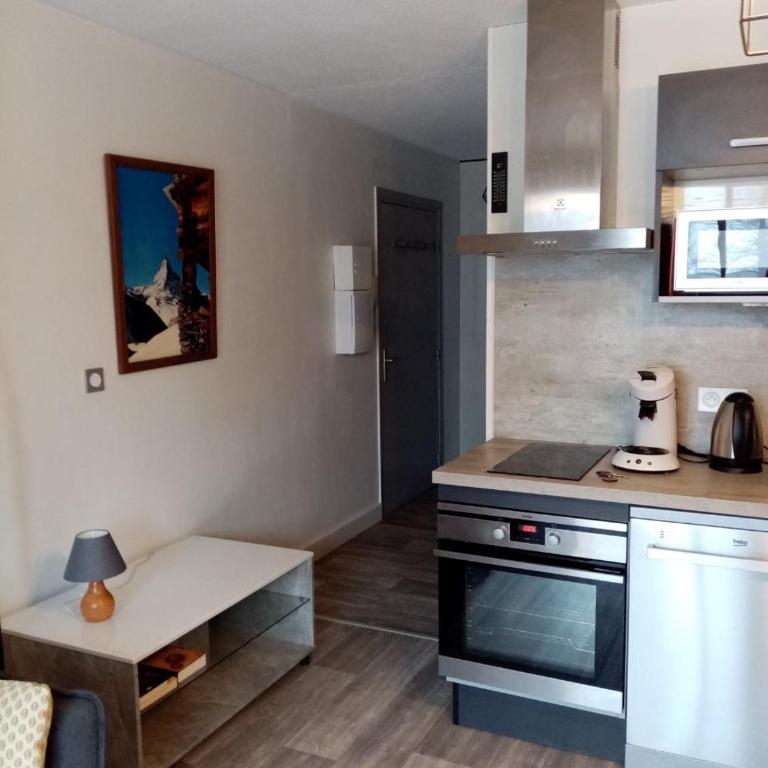 Studio les mélèzes vue montagne Barcelonnette - Apartment mit Balkon - 9