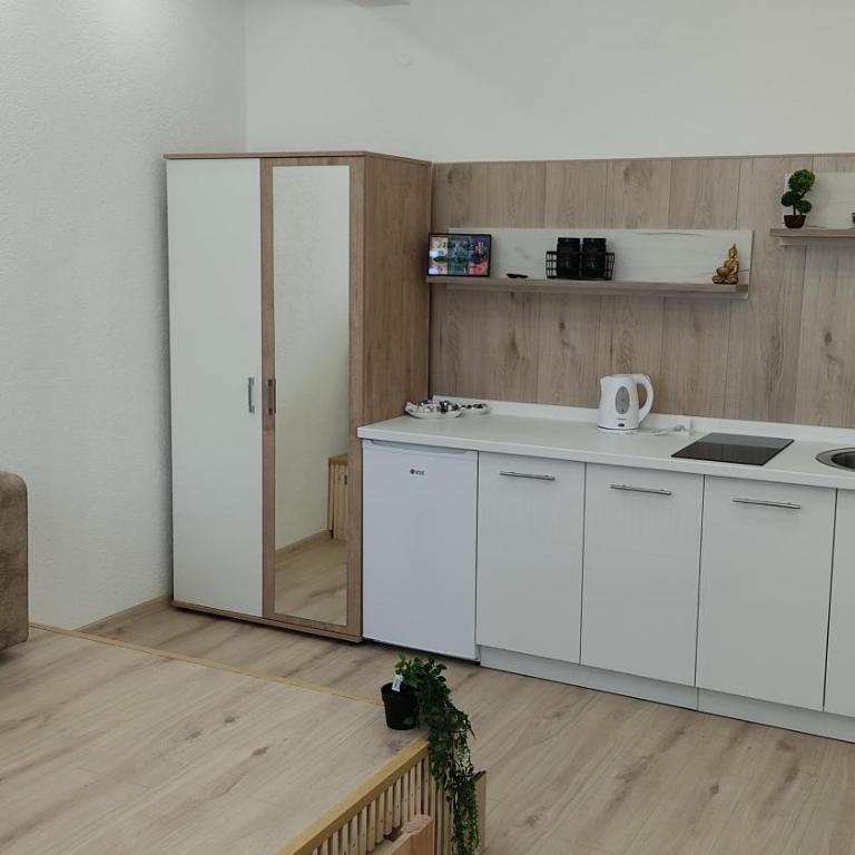 Studio Apartment - A Bit Of Joy - Studio Apartman - 32