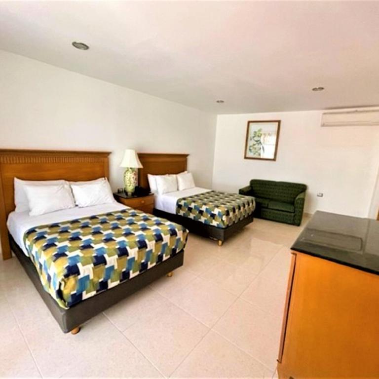 Hotel Embajadores - Superior Double Room - 3