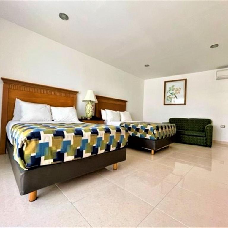Hotel Embajadores - Superior Double Room - 4