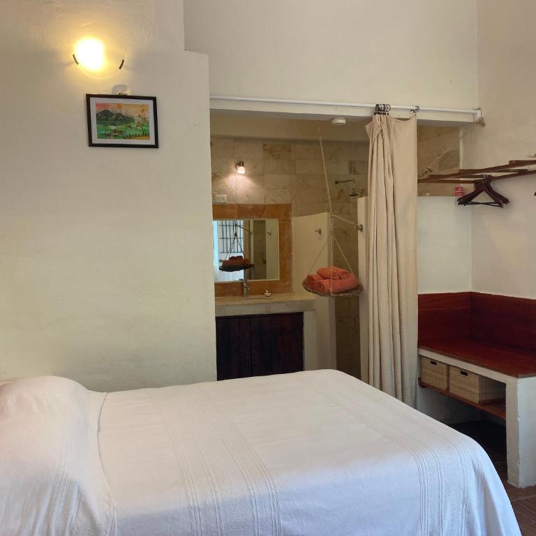 Hotel La Piazzetta - Double Room with Two Double Beds and Garden View - 3