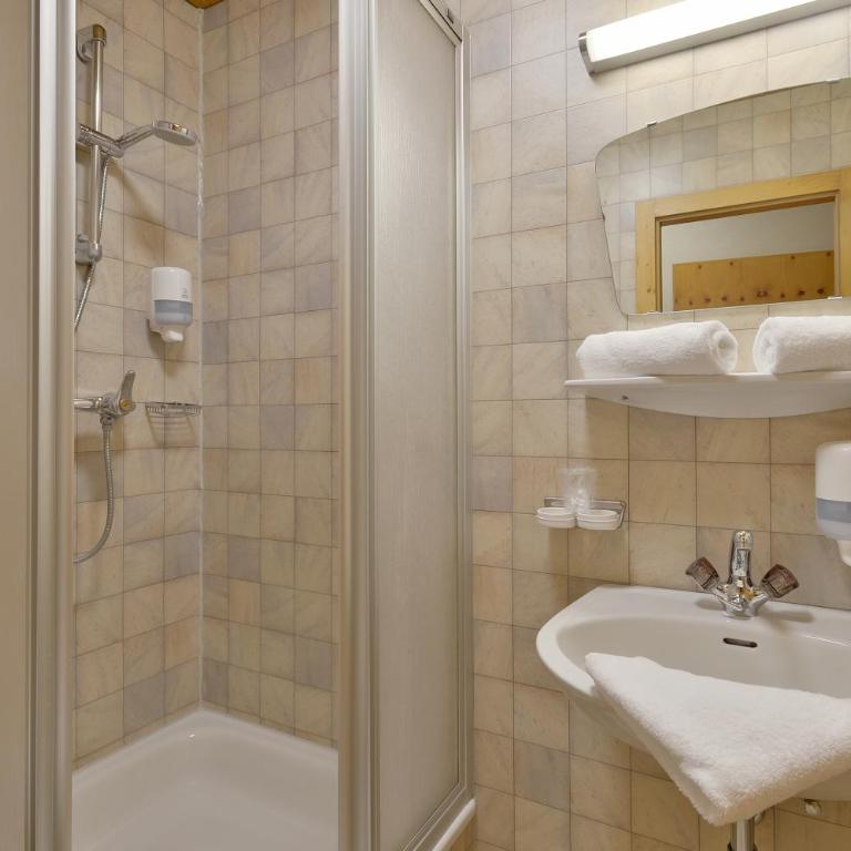 Posthotel Mayrhofen - Standard Doppelzimmer - 1