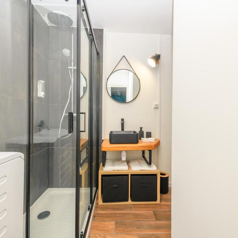 Élégance contemporaine près des Thermes. - Appartement 1 Chambre - 17