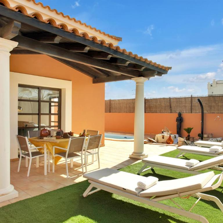 Villa Corralejo - Three-Bedroom Villa - 21