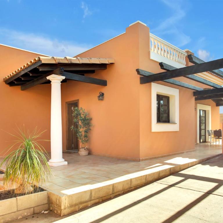 Villa Corralejo - Three-Bedroom Villa - 23