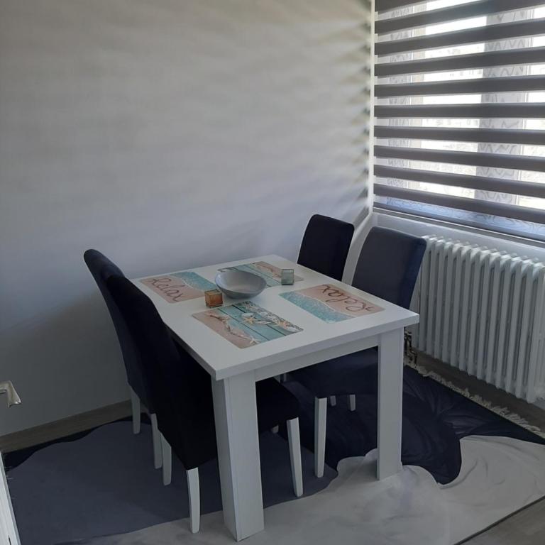 Great Apartment Adi - One-Bedroom Apartment - 7