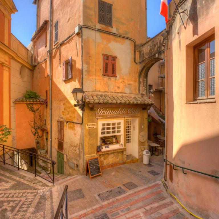 Ancienne Mairie Vieux Village Roquebrune 3 bedroom apartment - Appartement 3 Chambres - 2