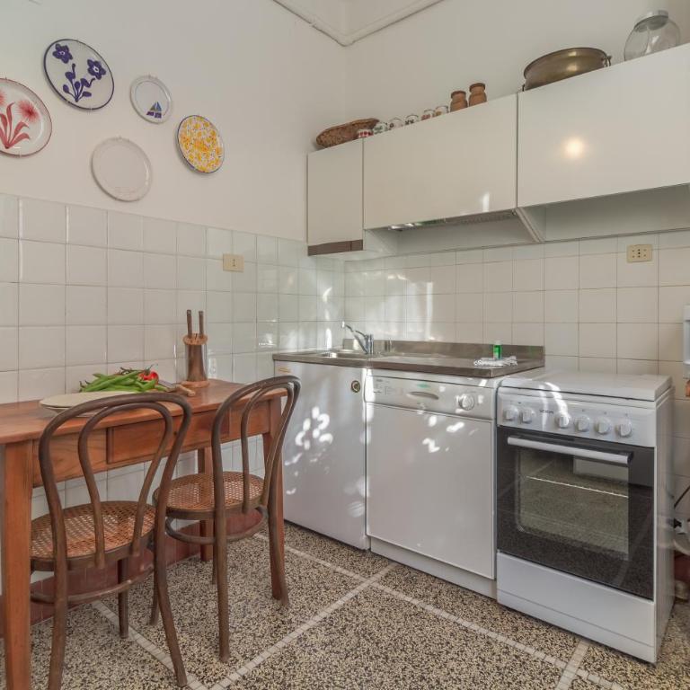 CASA SARA A due passi dal centro e dal mare - Appartamento con 2 Camere da Letto - 4
