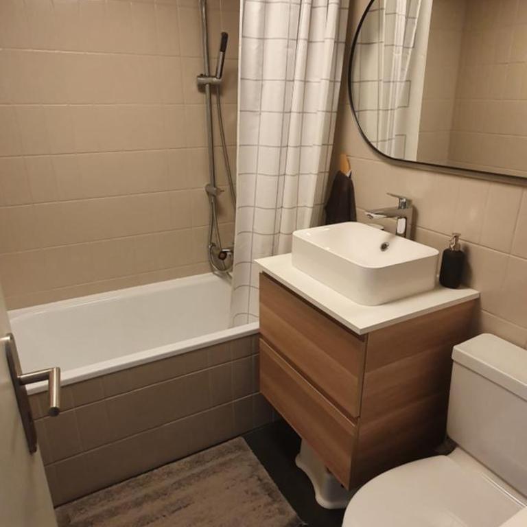 2 pièces équipé avec parking privé - Apartment mit 1 Schlafzimmer - 8