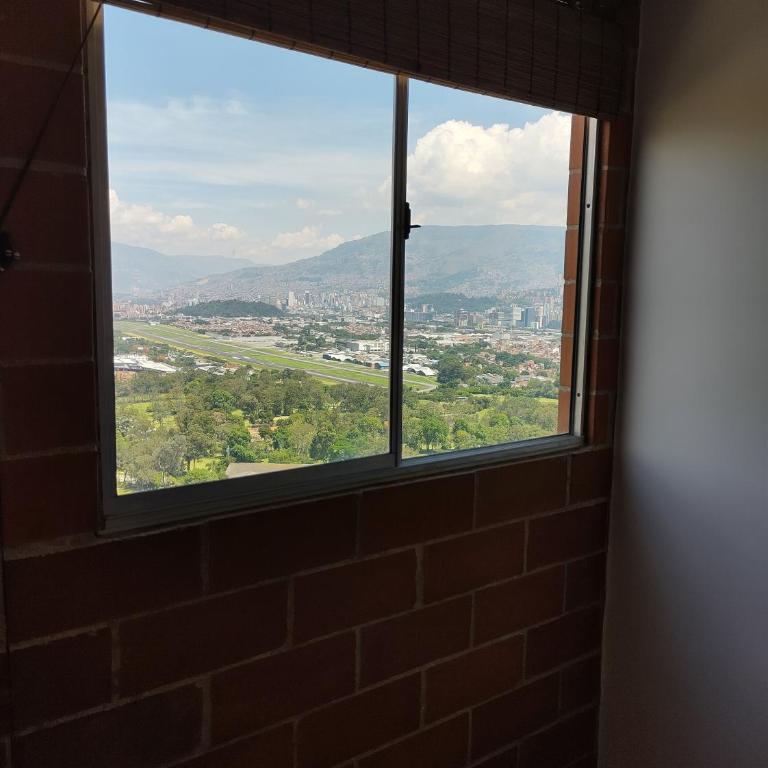 Hermoso Apartamento con vista a todo Medellín - Apartamento de 3 dormitorios - 45