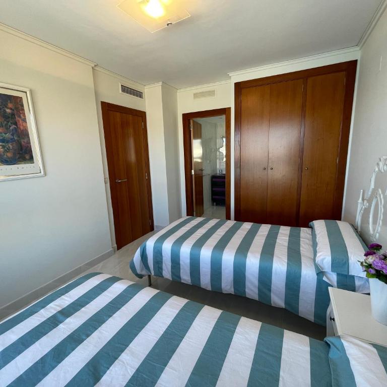 Mesana 102 / Penthouse - Two-Bedroom Apartment - 21