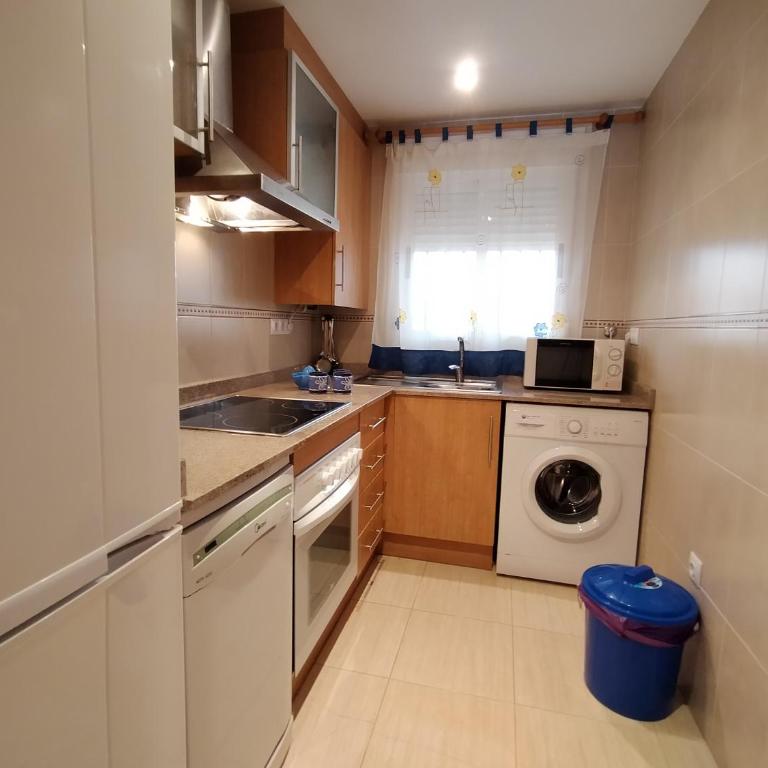 ACV - Costa Azahar II-2ª linea, planta 6, sur - Apartamento de 2 dormitorios - 10