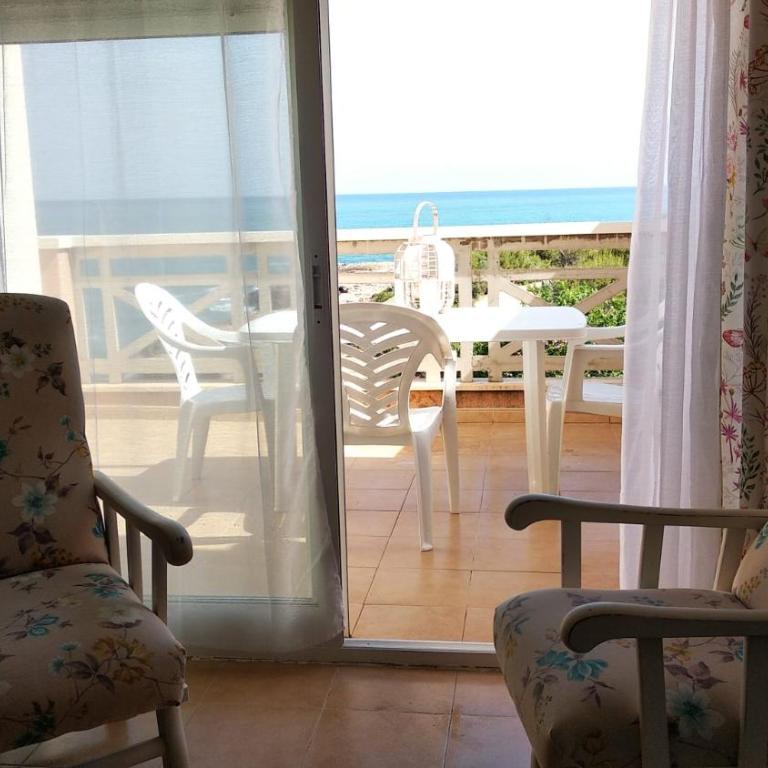 apartamento delante del mar con aire acondicionado - Two-Bedroom Apartment - 9