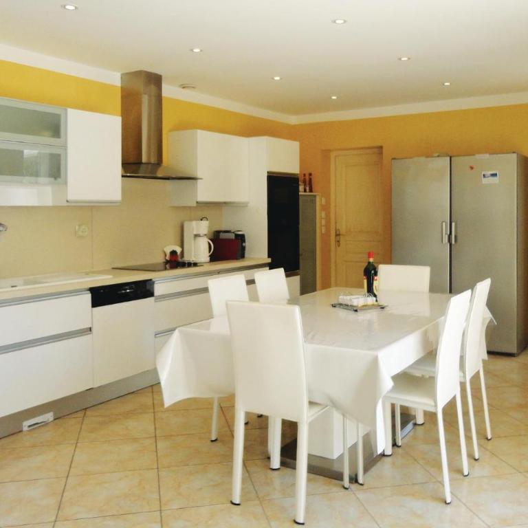 4 Bedroom Cozy Home In Grau D'agde - Maison de Vacances 4 Chambres - 2