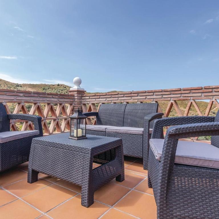 Amazing Home In Torrox Costa With Wifi - Casa Vacacional de 3 dormitorios - 6