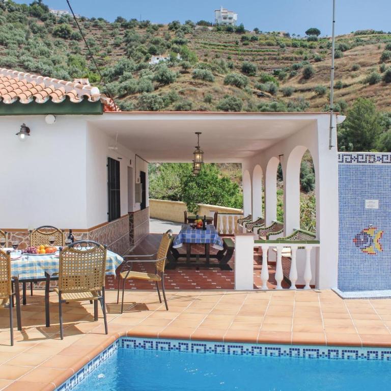 Amazing Home In Torrox Costa With Wifi - Casa Vacacional de 3 dormitorios - 13