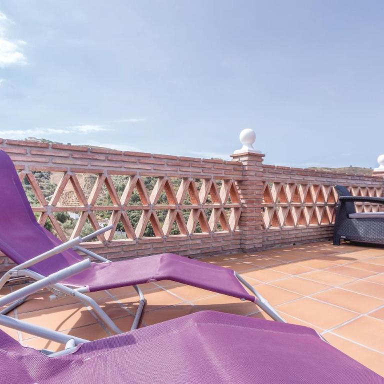 Amazing Home In Torrox Costa With Wifi - Casa Vacacional de 3 dormitorios - 15