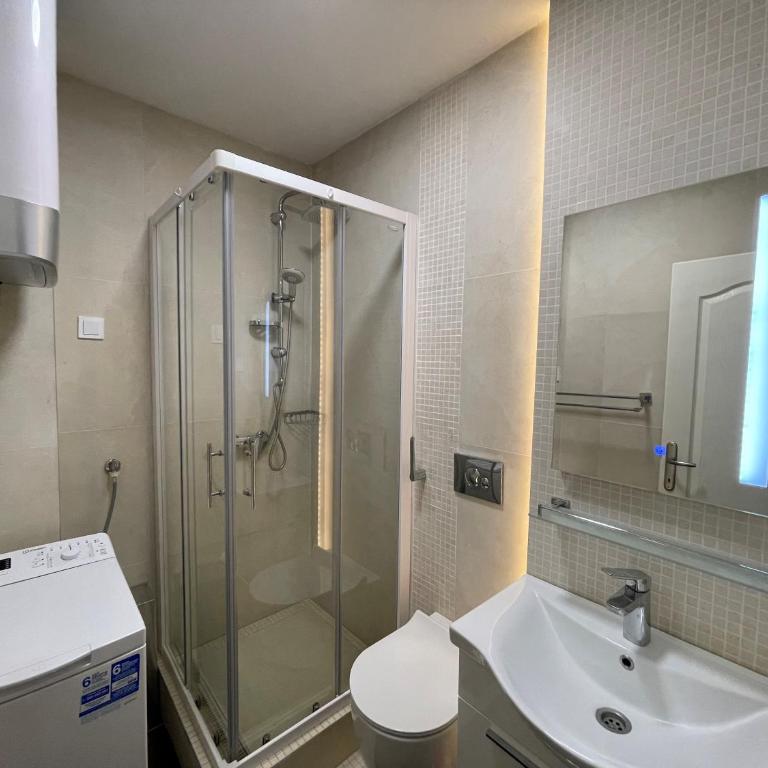 Perla - Apartment with Balcony - 18