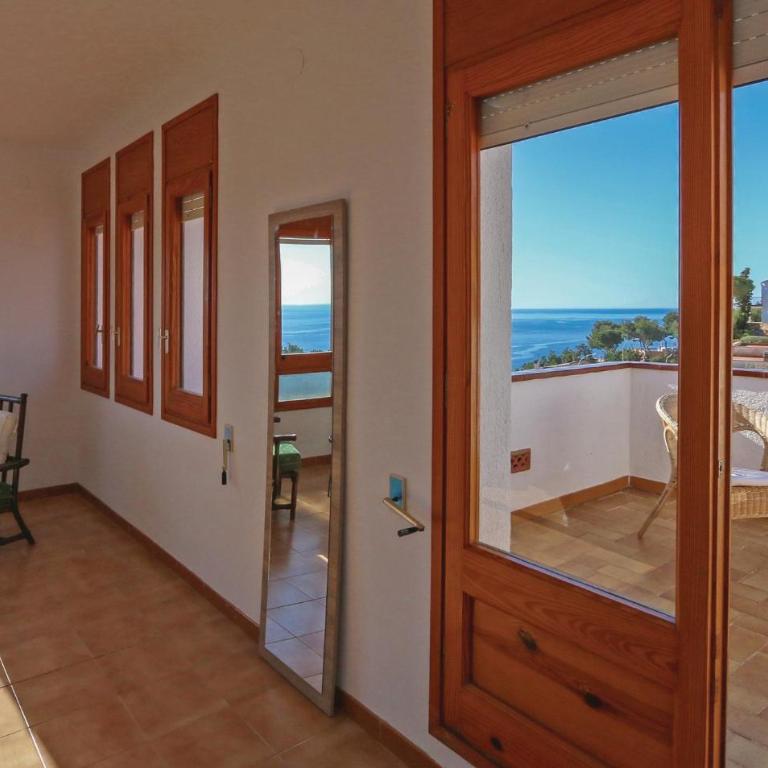 Nice Home In Tossa De Mar With Wifi - Casa de 4 dormitorios - 17