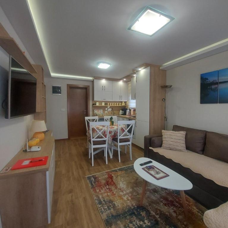 Apartmani Nik Lux - Apartment - Ground Floor - 3