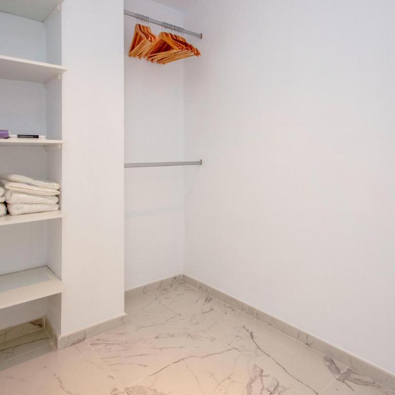 Awesome Apartment In Casares With Swimming Pool - Apartamento de 2 dormitorios - 19