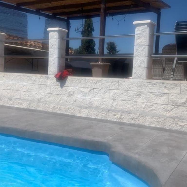 MONTE AZUL - Casa de 6 dormitorios - 35