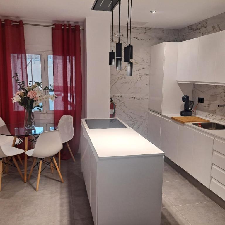 LEVANTE SUITES - Apartamento - 2