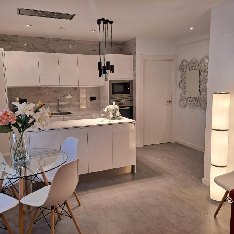 LEVANTE SUITES - Apartamento - 3
