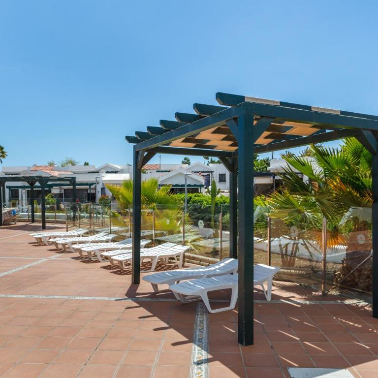 Modern Oasis with Sun & Style 3 Pools AC WiFi - Apartamento de 1 dormitorio - 27