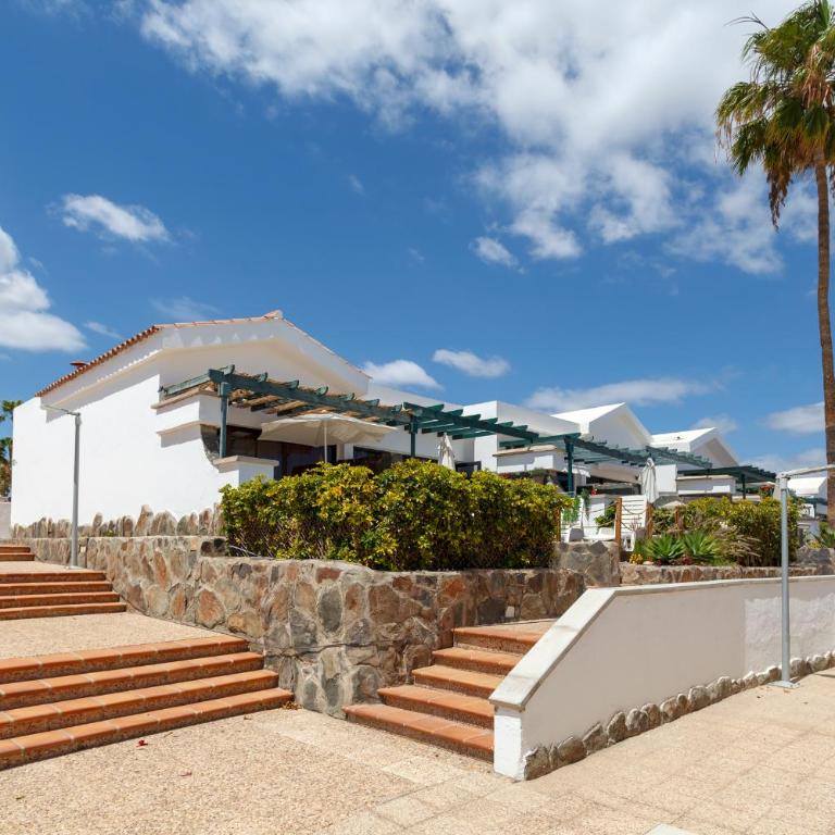Modern Oasis with Sun & Style 3 Pools AC WiFi - Apartamento de 1 dormitorio - 25