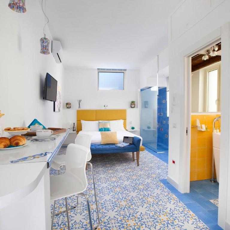 Vivaldo Suite Fuoro Partenope - Boutique Apartment in the heart of Sorrento - One-Bedroom Apartment - 5