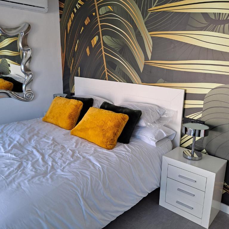 LEVANTE SUITES - Habitación Deluxe con cama extragrande - 3